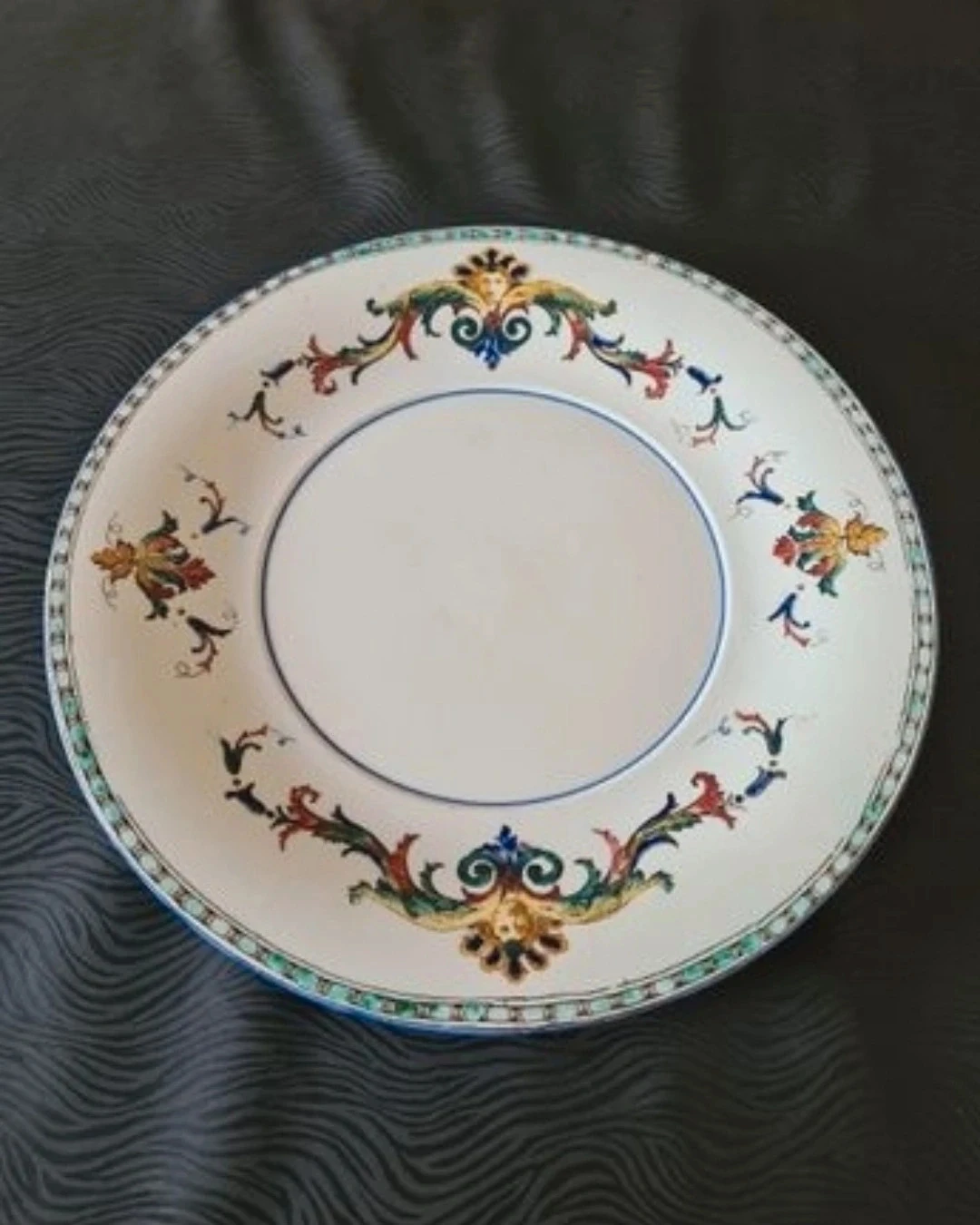 Plat Assiette Gien Renaissance
